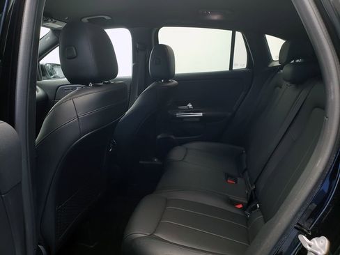 Certified 2021 Mercedes-Benz GLA 250 4MATIC image 22