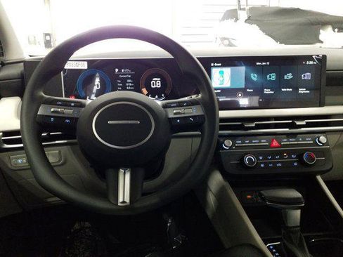 New 2026 Hyundai Tucson SE image 4