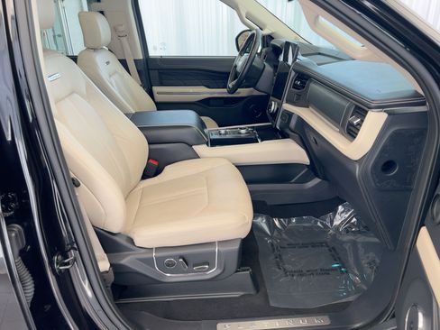 Used 2024 Ford Expedition Max Platinum image 28