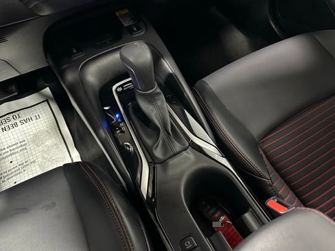 Used 2025 Toyota Corolla XSE image 39