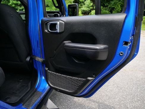 Used 2021 Jeep Gladiator Sport AWD/4WD image 33