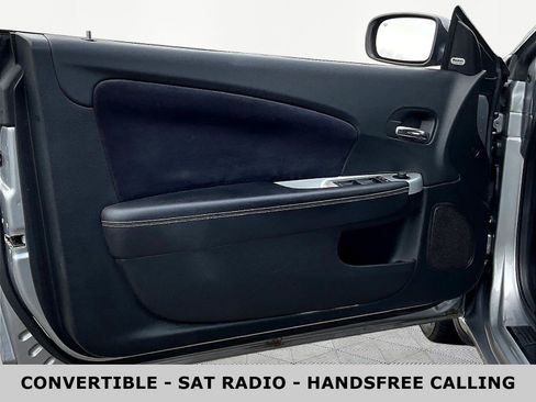 Used 2014 Chrysler 200 S FWD image 19