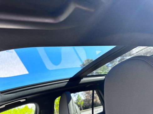 Certified 2023 Mercedes-Benz GLC 300 image 12