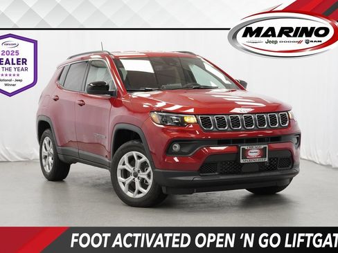 Certified 2025 Jeep Compass Latitude w/ Convenience Group image 1