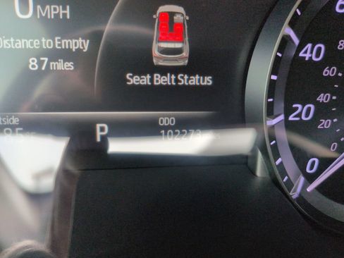 Used 2022 Toyota Highlander XLE AWD/4WD image 16