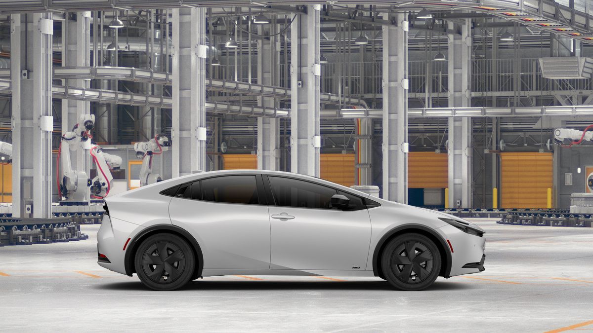 New 2027 Toyota Prius LE AWD/4WD image 12
