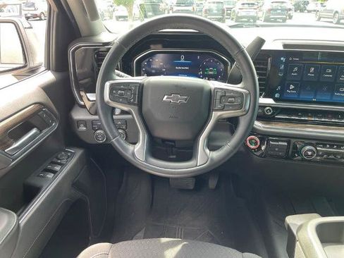 Used 2023 Chevrolet Silverado 1500 RST w/ Redline Edition AWD/4WD image 12
