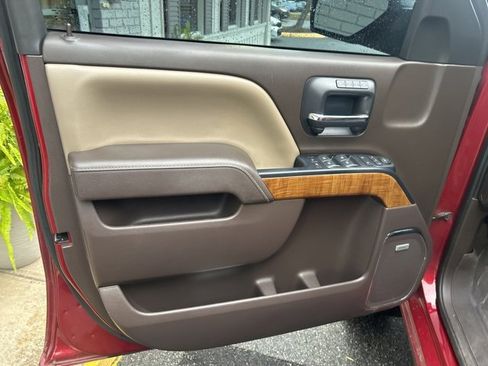 Used 2018 GMC Sierra 1500 SLT w/ SLT Premium Package image 9