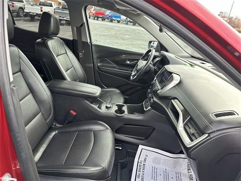 Used 2022 GMC Terrain SLT w/ LPO, Floor Liner Package image 26