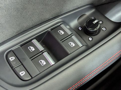 Certified 2024 Audi RS Q8 4.0 TFSI quattro w/ Black Optic Package image 22