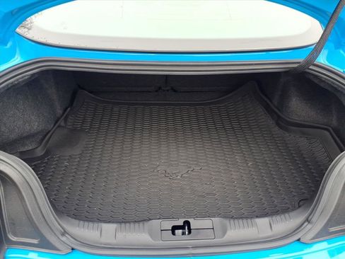 Used 2017 Ford Mustang Coupe image 28