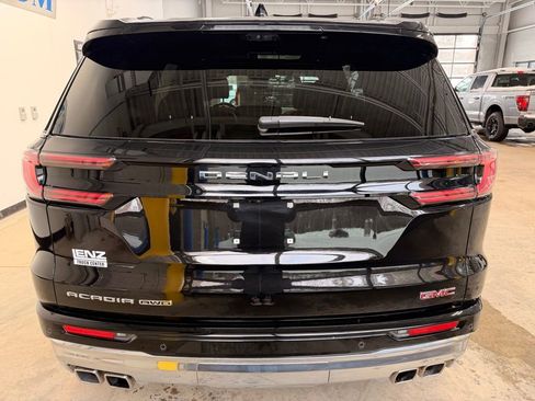 Used 2025 GMC Acadia Denali w/ Super Cruise Package image 6