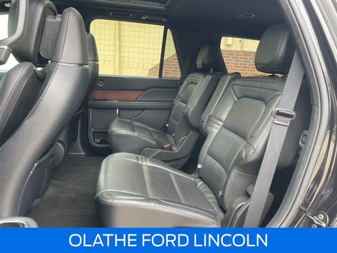 Used 2021 Lincoln Navigator Reserve AWD/4WD image 31