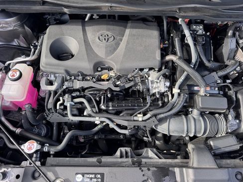 Used 2022 Toyota Sienna XSE image 38