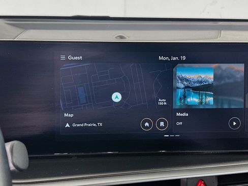 Used 2024 Kia Sorento S image 22