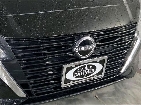 Used 2025 Nissan Altima 2.5 SV FWD image 28