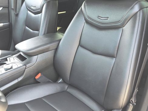 Certified 2025 Cadillac XT5 Luxury w/ LPO, Floor Liner Package FWD image 17