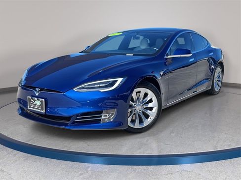 Used 2020 Tesla Model S Long Range image 1