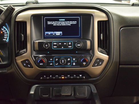 Used 2019 GMC Sierra 2500 Denali w/ Duramax Plus Package image 41