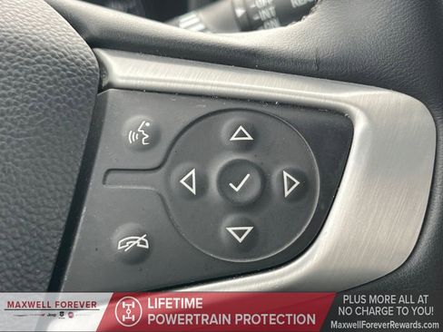 Used 2024 GMC Terrain SLT image 10