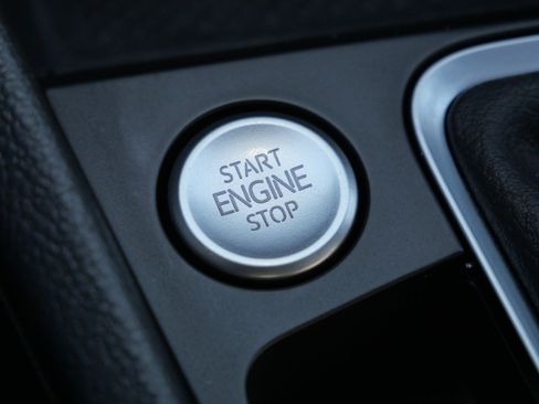 Certified 2023 Volkswagen Jetta GLI Autobahn image 27