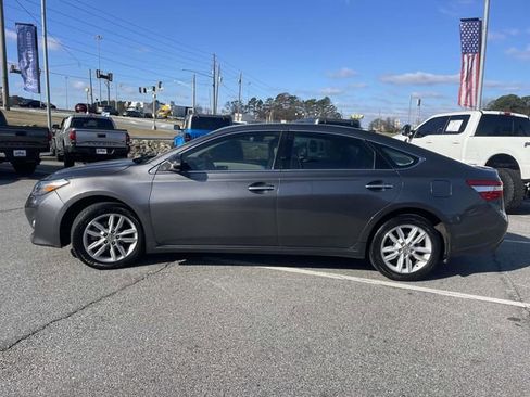 Used 2014 Toyota Avalon XLE image 6