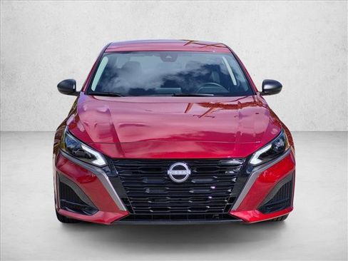 Certified 2026 Nissan Altima 2.5 SV FWD image 2