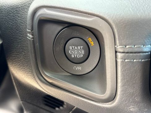 New 2026 Jeep Gladiator Rubicon w/ Steel Power Dome Hood Package AWD/4WD image 19