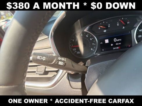 Used 2023 Chevrolet Equinox Premier image 17