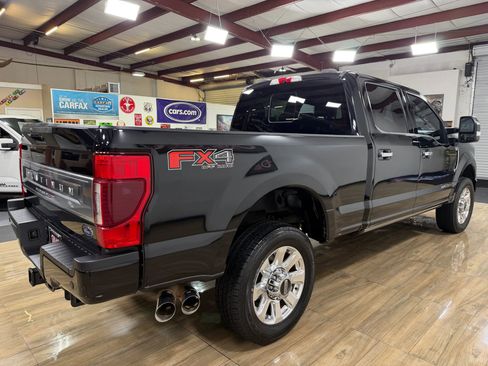 Used 2020 Ford F250 Platinum w/ FX4 Off-Road Package AWD/4WD image 4