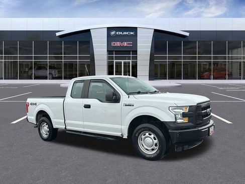 Used 2017 Ford F150 XL w/ Equipment Group 101A Mid image 7
