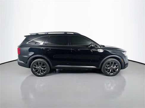 Used 2022 Kia Sorento SX Prestige w/ Rust Color Package image 8