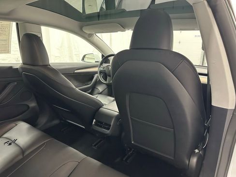 Used 2023 Tesla Model 3 Standard Range image 49