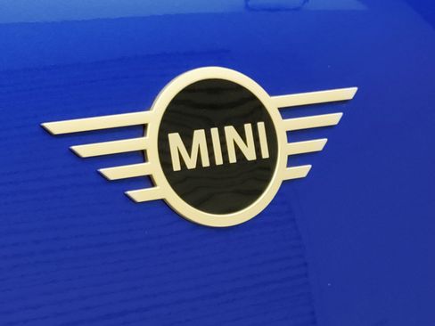 Certified 2025 MINI Cooper Countryman S image 9