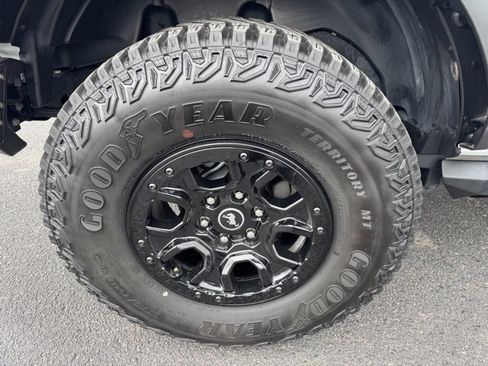 Used 2021 Ford Bronco Wildtrak image 10