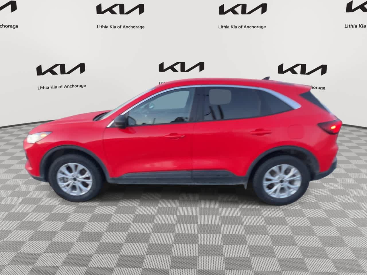 Used 2024 Ford Escape Active AWD/4WD image 5