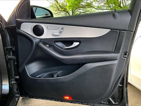 Certified 2021 Mercedes-Benz GLC 300 image 23