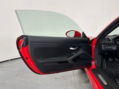 Certified 2020 Porsche 718 Cayman GT4 RWD image 14