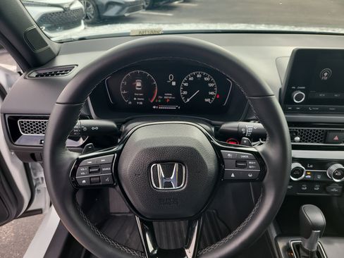 Used 2025 Honda Civic Sport image 25