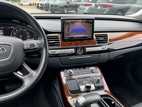 Used 2013 Audi A8 L 4.0T image 9
