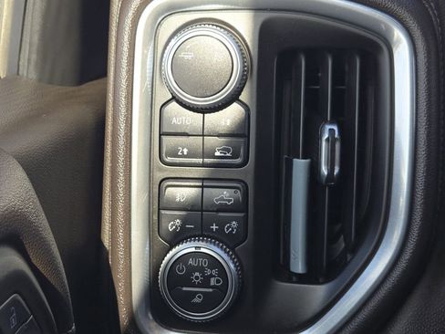 Used 2019 GMC Sierra 1500 SLT image 25