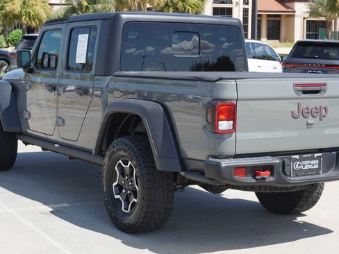 Used 2023 Jeep Gladiator Rubicon w/ Cold Weather Group AWD/4WD image 9