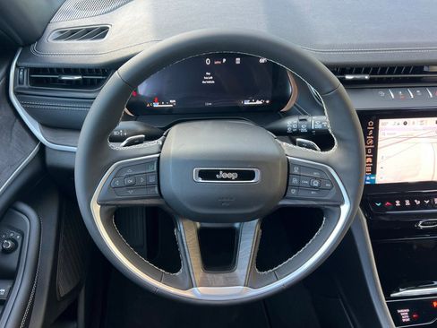 New 2026 Jeep Grand Cherokee L 4WD image 14