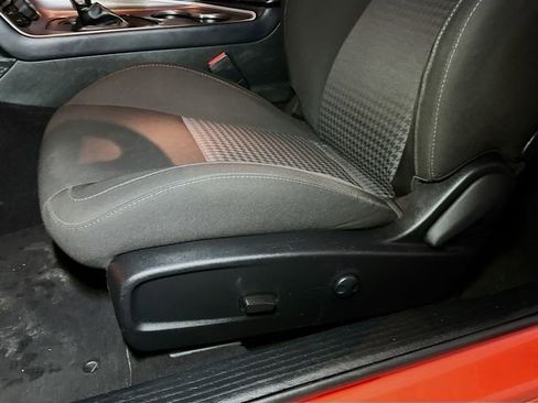 Certified 2022 Dodge Challenger R/T image 16