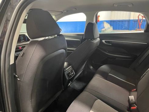 Used 2023 Hyundai Sonata SEL w/ Cargo Package image 17