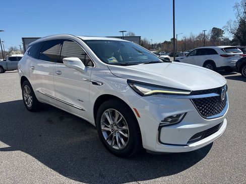 Used 2023 Buick Enclave Avenir w/ Avenir Technology Package image 9