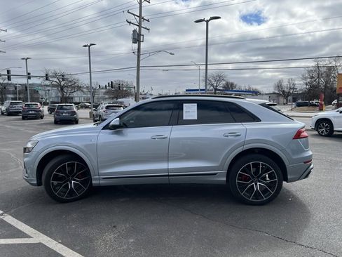 Used 2023 Audi Q8 Premium Plus w/ Premium Plus Package image 3