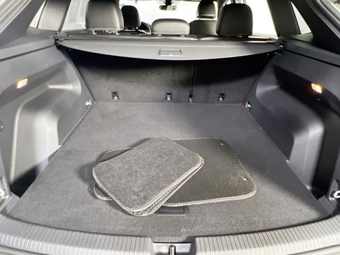 Used 2022 Volkswagen Atlas Cross Sport SEL R-Line image 26