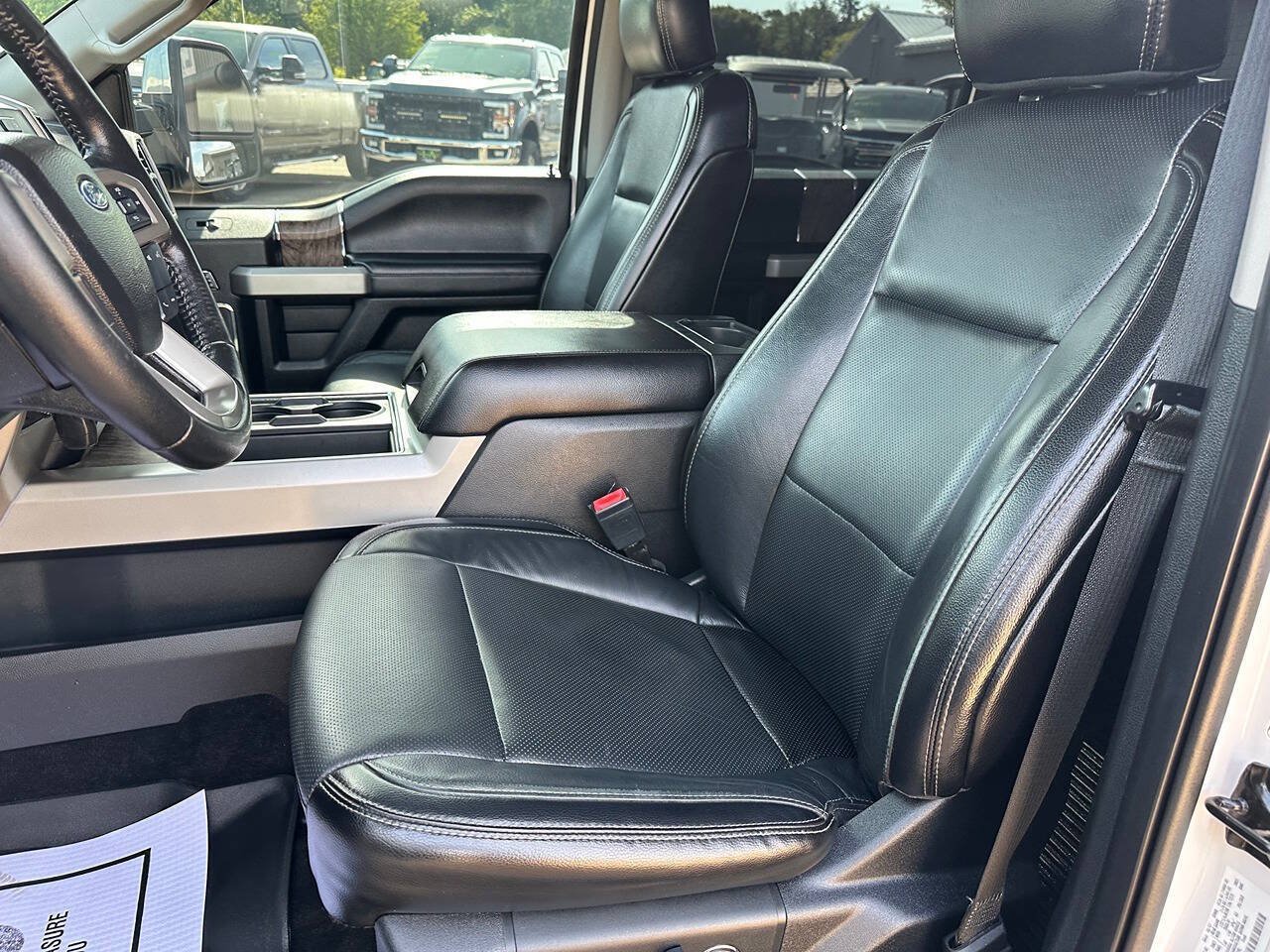 Used 2017 Ford F250 Lariat w/ Chrome Package AWD/4WD image 37