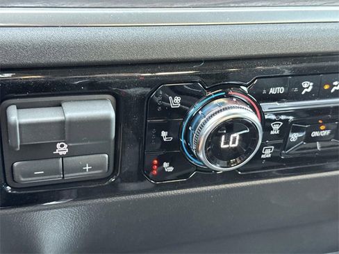 New 2026 GMC Sierra 1500 SLT w/ SLT Premium Plus Package image 17